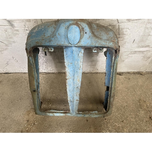 80 - Fordson Diesel Major nose cone