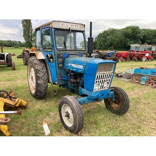 1221 - Ford 4000 tractor. 1970. Runs, hydraulics work. No V5.
