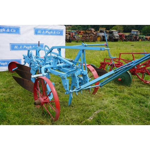 102 - Ransome 3 furrow plough