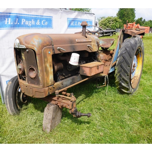 124 - Fordson Super Major tractor