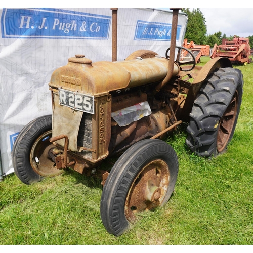 125 - Fordson Standard N tractor