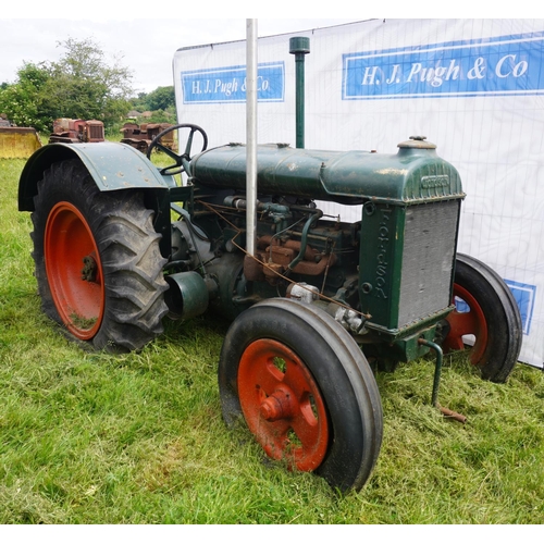 141 - Fordson Standard N green wide wing tractor