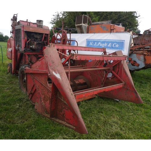 175 - Massey Harris 735 combine Reg. WUO440