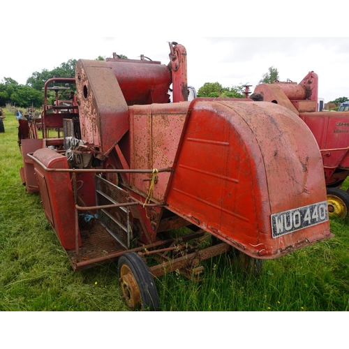 175 - Massey Harris 735 combine Reg. WUO440