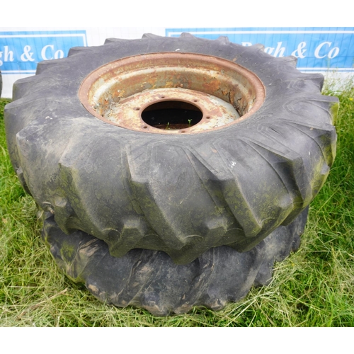 192 - Firestone 13.6-24 tyres and rims