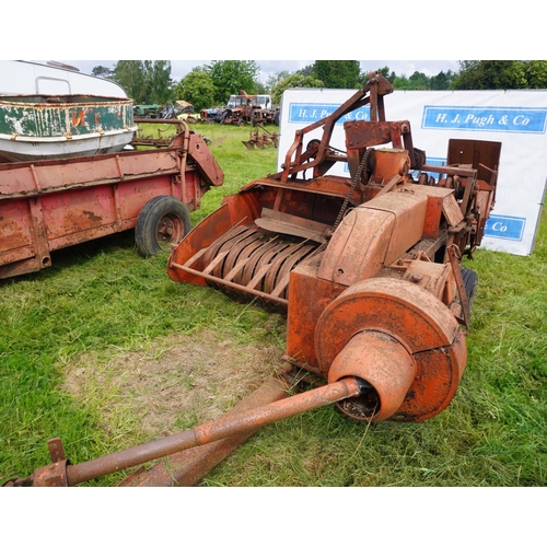 66 - Massey Ferguson baler