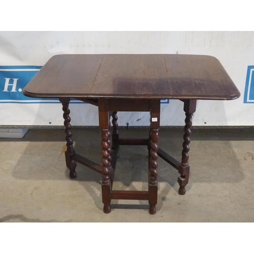 146 - Oak gateleg table and one other