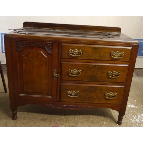 161 - Oak sideboard 40x32