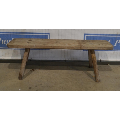 179 - Pig bench