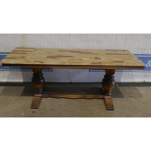 187 - Onyx adjustable top table 61x24