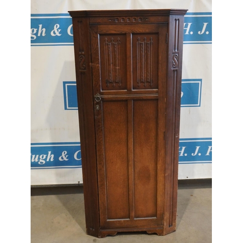 225 - Utility wooden single wardrobe 69x31