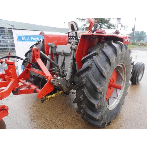 101 - Massey Ferguson 1100 tractor. Working order, used for ploughing, swinging drawbar, 4 spool valves, P... 