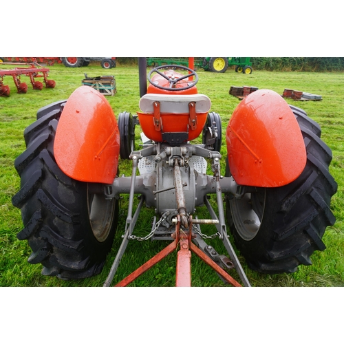 92 - Massey Ferguson 35 tractor, 3 cylinder, restored