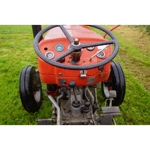 95 - Massey Ferguson 135 Multi Power tractor. Good order, working on the farm, trailer pipe, spool valves... 