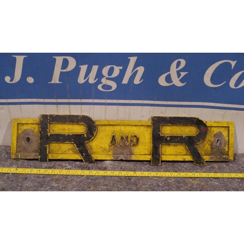 191 - Cast aluminium sign - R and R 31 x 7