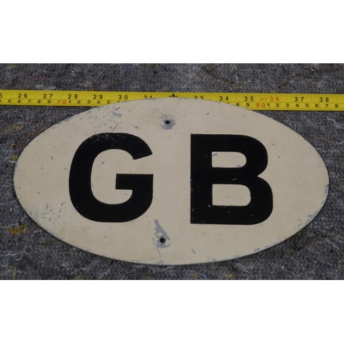 301 - Aluminium oval sign - GB 11.5 x 7.5