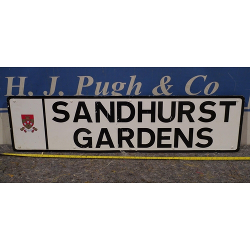 400 - Modern aluminium road sign - Sandhurst Gardens 43 x 11