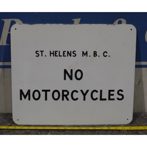 416 - Aluminium sign - no motorcycles 17 x 14