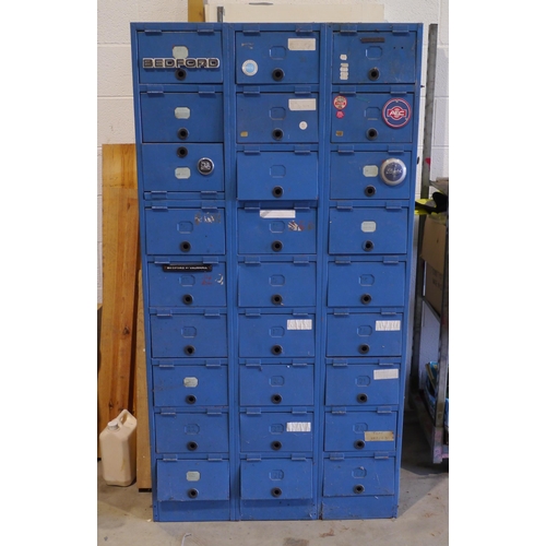 448 - 27 hole metal pigeon hole unit 72 x 37