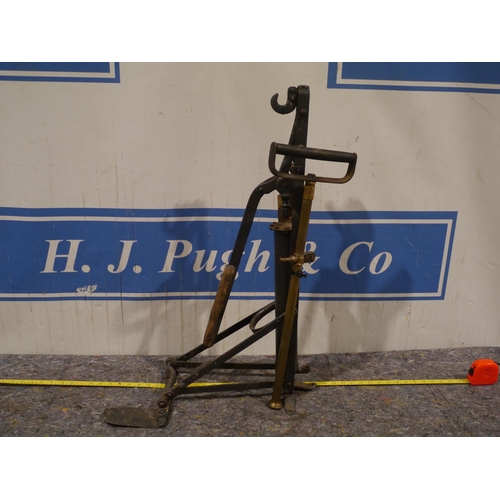 486 - Vintage hand pump