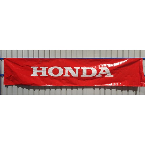 499 - Honda banner 5m x 1m