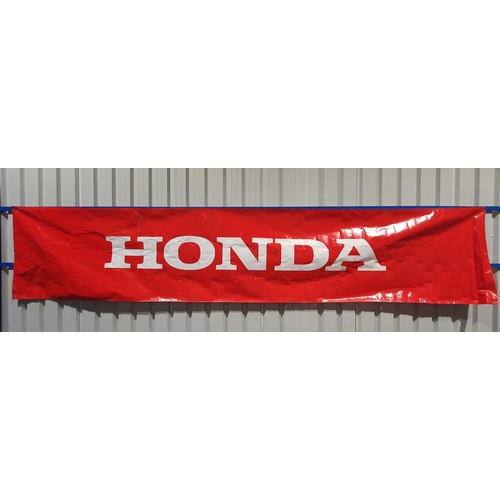 500 - Honda banner 5m x 1m