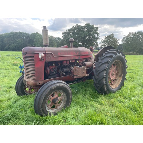 157 - International McCormick WD9 tractor. 1954. Originally from Canada. Electric or handle start. Runs an... 