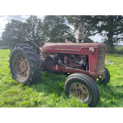 157 - International McCormick WD9 tractor. 1954. Originally from Canada. Electric or handle start. Runs an... 