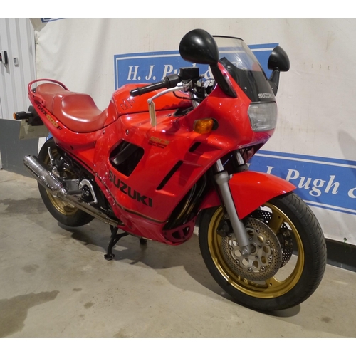 604 - Suzuki GSX 600F motorcycle, 1989. Runs and rides. MOT till 07.06.22. Reg F51 SOU, V5, keys