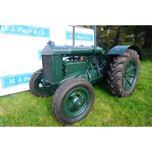 153 - Fordson N wide wing tractor.  Recent overhaul to include new wheels and wings. Runs and drives. EN. ... 