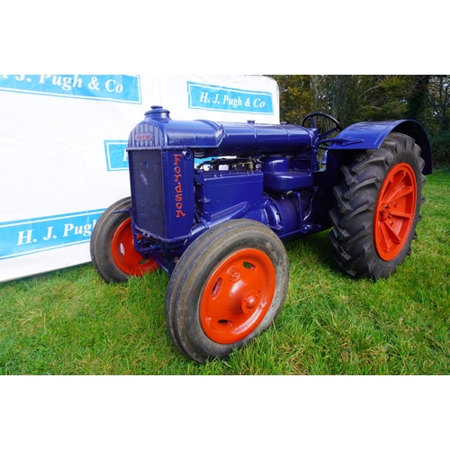 154 - Fordson water washer tractor. High speed gearbox. Runs and drives, recent restoration including new ... 