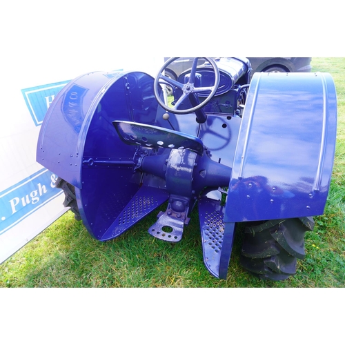 154 - Fordson water washer tractor. High speed gearbox. Runs and drives, recent restoration including new ... 