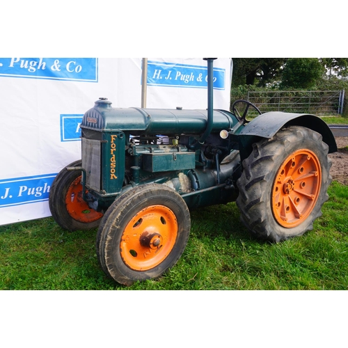 155 - Fordson N tractor. Runs and drives, Older restoration. Reg. FTA 174. V5