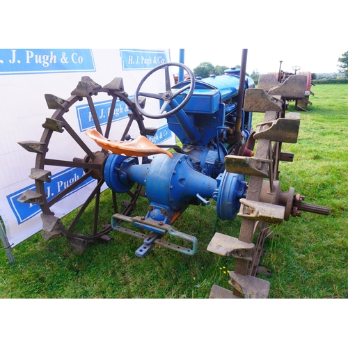 157 - Fordson N tractor. All round row crop tractor. Runs and drives.V5