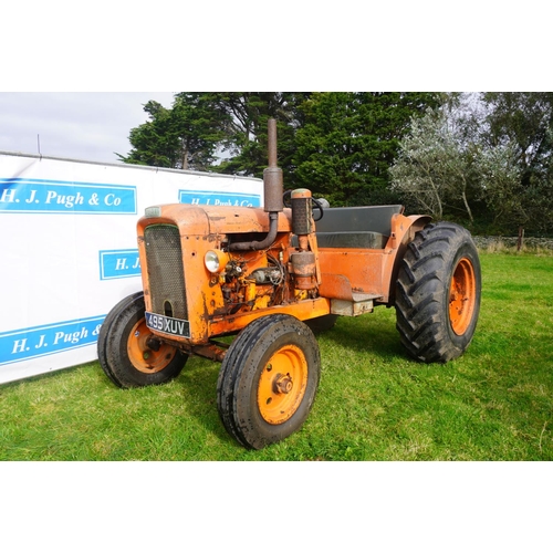 165 - Chamberlain 9G tractor. Runs and drives. 35mph tractor. V5. Reg. 495 XUV.