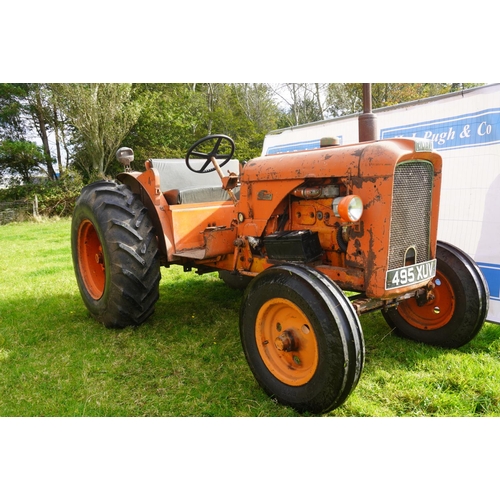 165 - Chamberlain 9G tractor. Runs and drives. 35mph tractor. V5. Reg. 495 XUV.