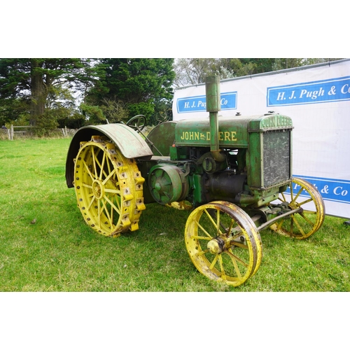 174 - John Deere D unstyled tractor. 1926. Runs and drives. Lovely tractor. SN. 76636