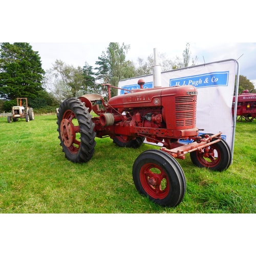 180 - McCormick Farmall H tractor. New tyres, wheel weights. Runs and drives. SN. 7BH 141 691. V5