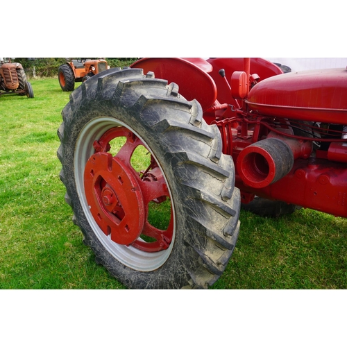 181 - Farmall H tractor. Fully restored. Wheels weights and electric start. Runs and drives. SN. FBH311345... 