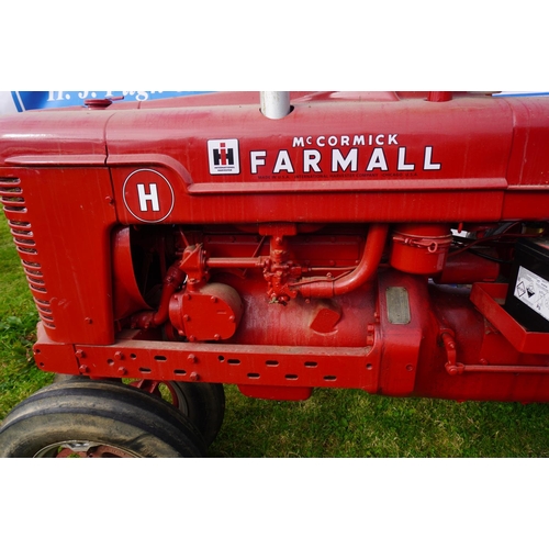 181 - Farmall H tractor. Fully restored. Wheels weights and electric start. Runs and drives. SN. FBH311345... 