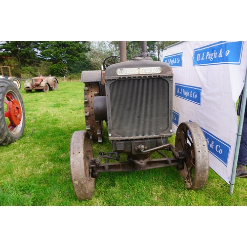 182 - McCormick Deering WK40 tractor. Runs and drives, totally original. SN. WKC3574. No V5.