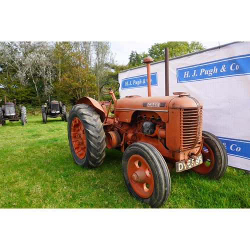 190 - Case DEX tractor. Runs and drives. SN. 4401133. No V5