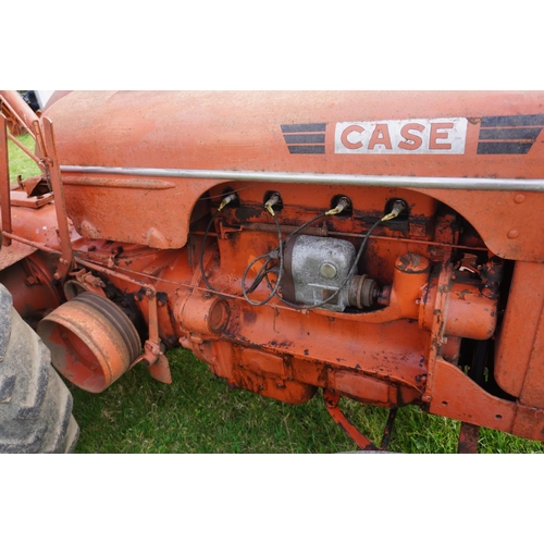 190 - Case DEX tractor. Runs and drives. SN. 4401133. No V5