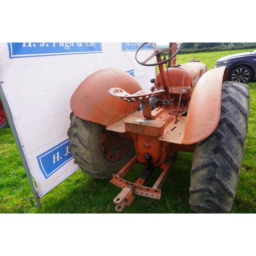 190 - Case DEX tractor. Runs and drives. SN. 4401133. No V5