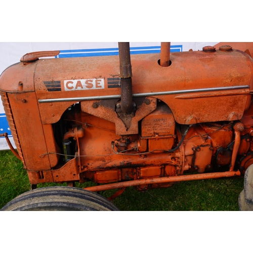 190 - Case DEX tractor. Runs and drives. SN. 4401133. No V5