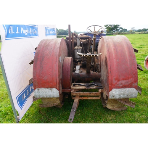 192 - Case 18-32 tractor. Runs and drives, totally original.  SN. 64501. No V5.