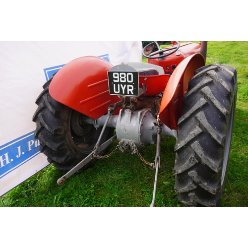 196 - Massey Ferguson 35 4 cylinder tractor. Runs and drives. Recently had fuel pump and injectors recondi... 