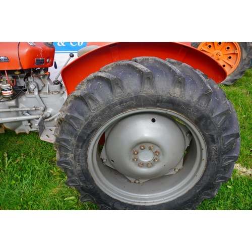 196 - Massey Ferguson 35 4 cylinder tractor. Runs and drives. Recently had fuel pump and injectors recondi... 