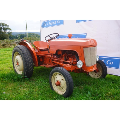 199 - BMC mini tractor. Runs and drives. Grass tyres. SN. 16D-3097-1936. No V5.