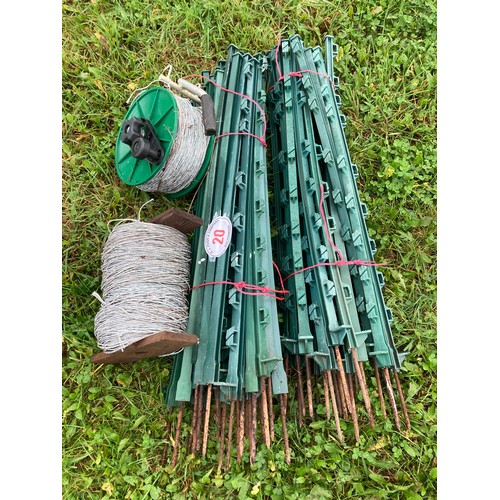 20 - Electric fence stakes, reels & wire